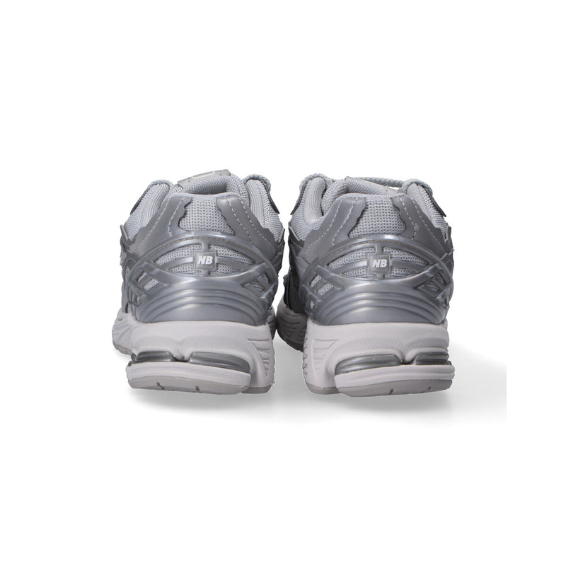 New balance 811 uomo argento outlet