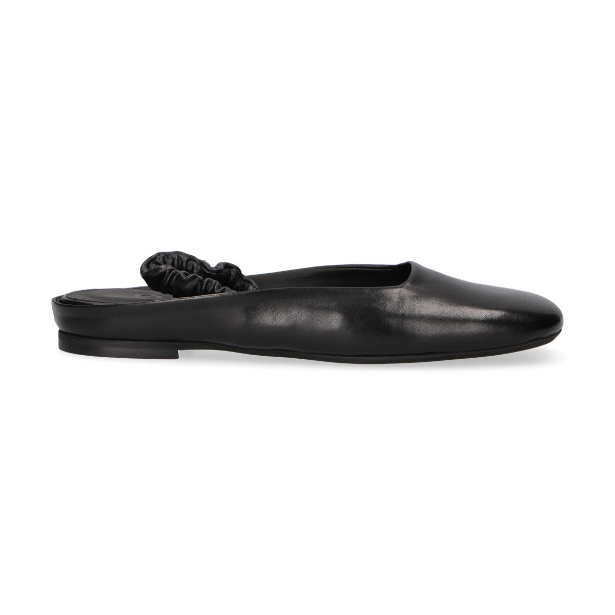 Poeve slingbacks Maude con cinturino pelle nera