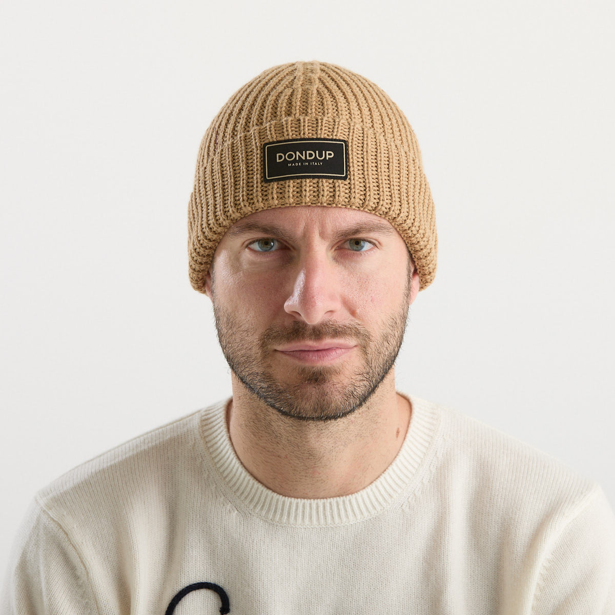 Dondup berretto logato a coste beige