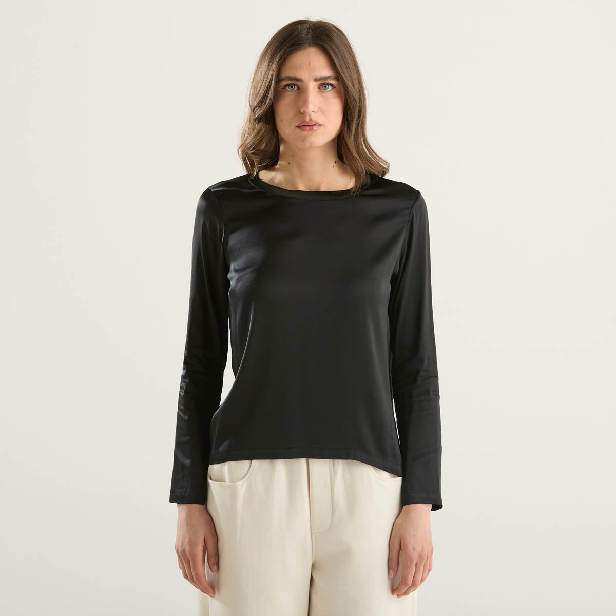 Souvenir maglia girocollo nera