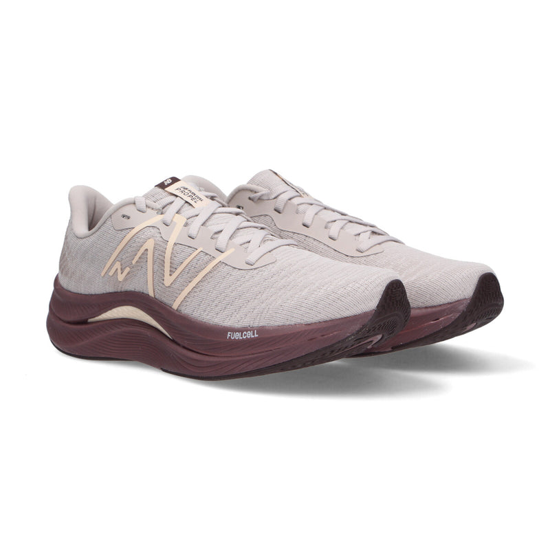 New Balance FuelCell Propel v4 grigia