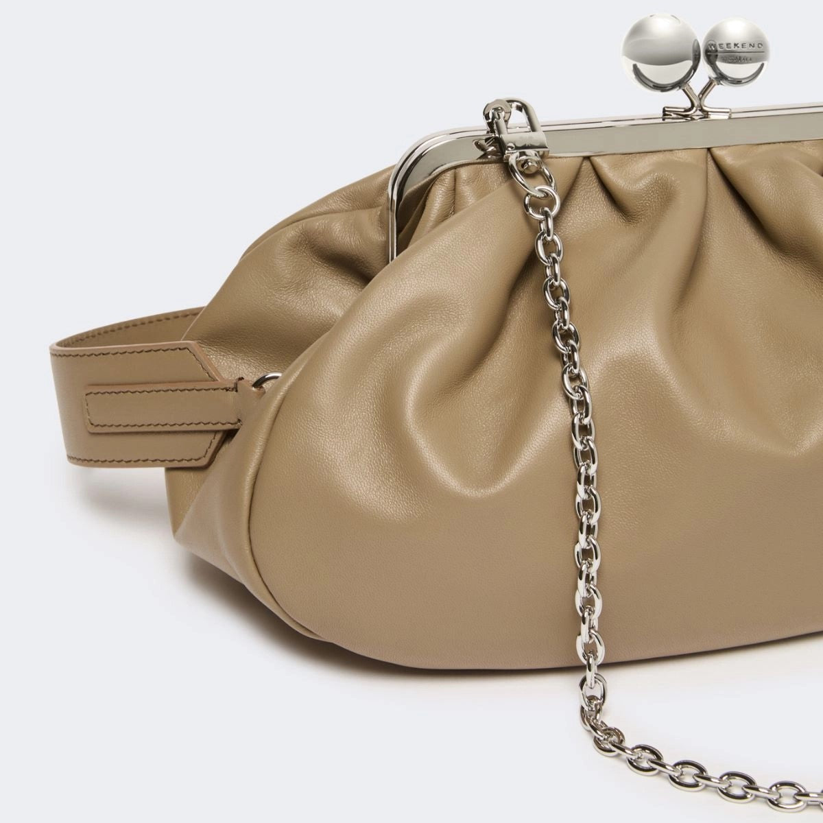 MaxMara borsa Pasticcino medium in montone tortora