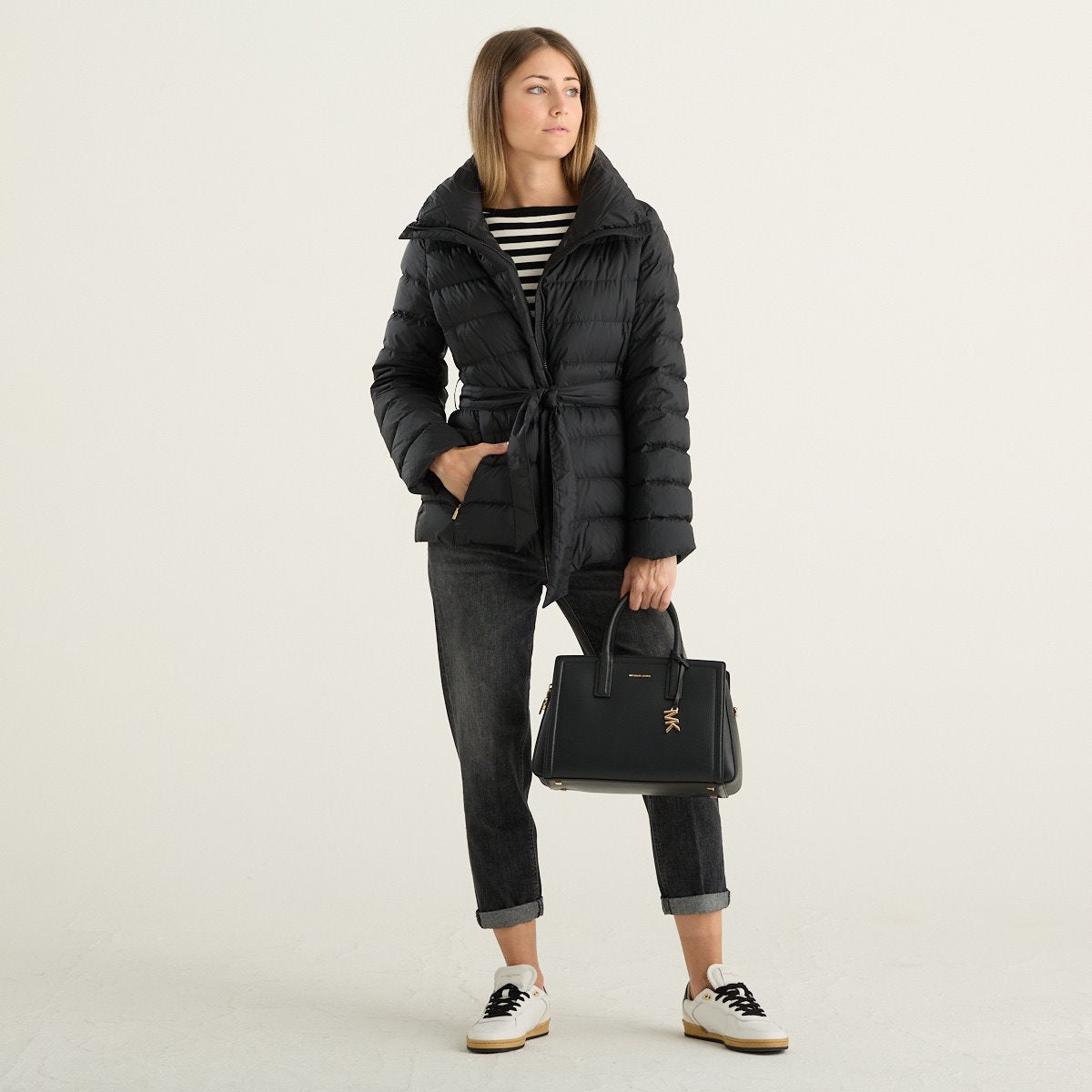 Weekend Max Mara piumino corto donna Corte nero con cintura